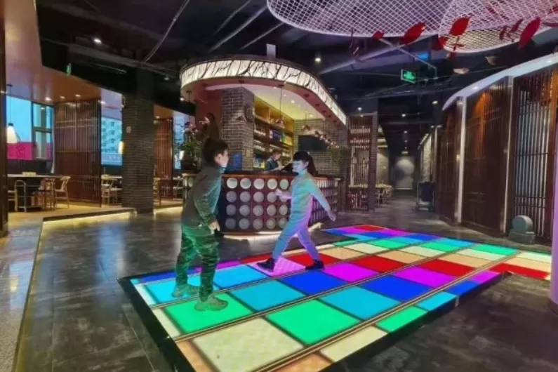 Floor solution application Floor solution application