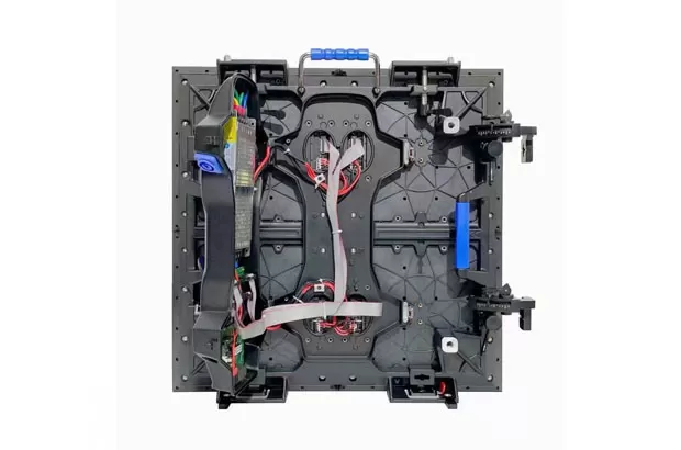 Serie IR & OR L-Y Pro (interior: P1.9, P2.6, P2.9, P3.9; exterior: P2.6, P2.9, P3.9, P4.8)